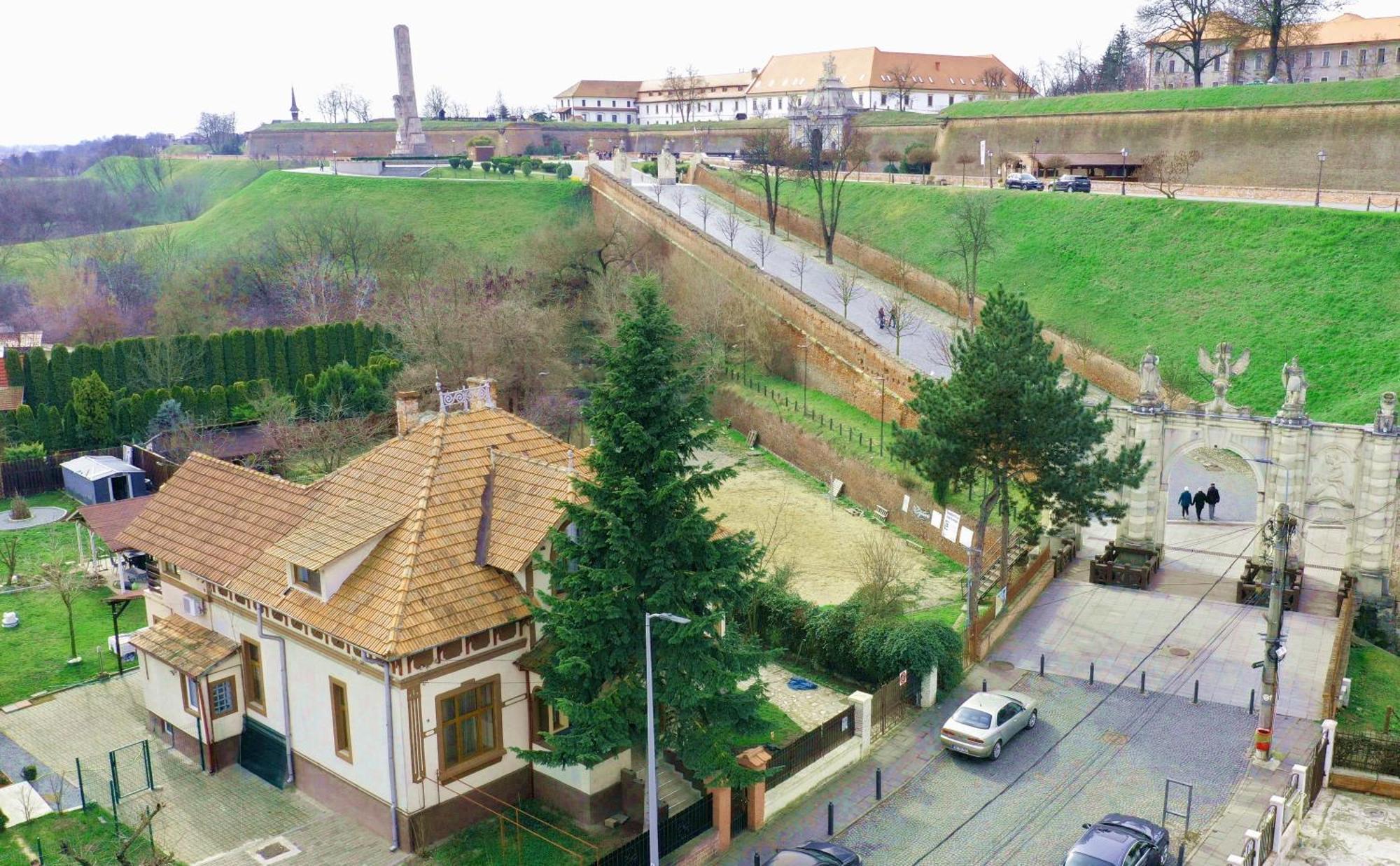 La Poarta Cetatii Villa Алба Юлия Екстериор снимка