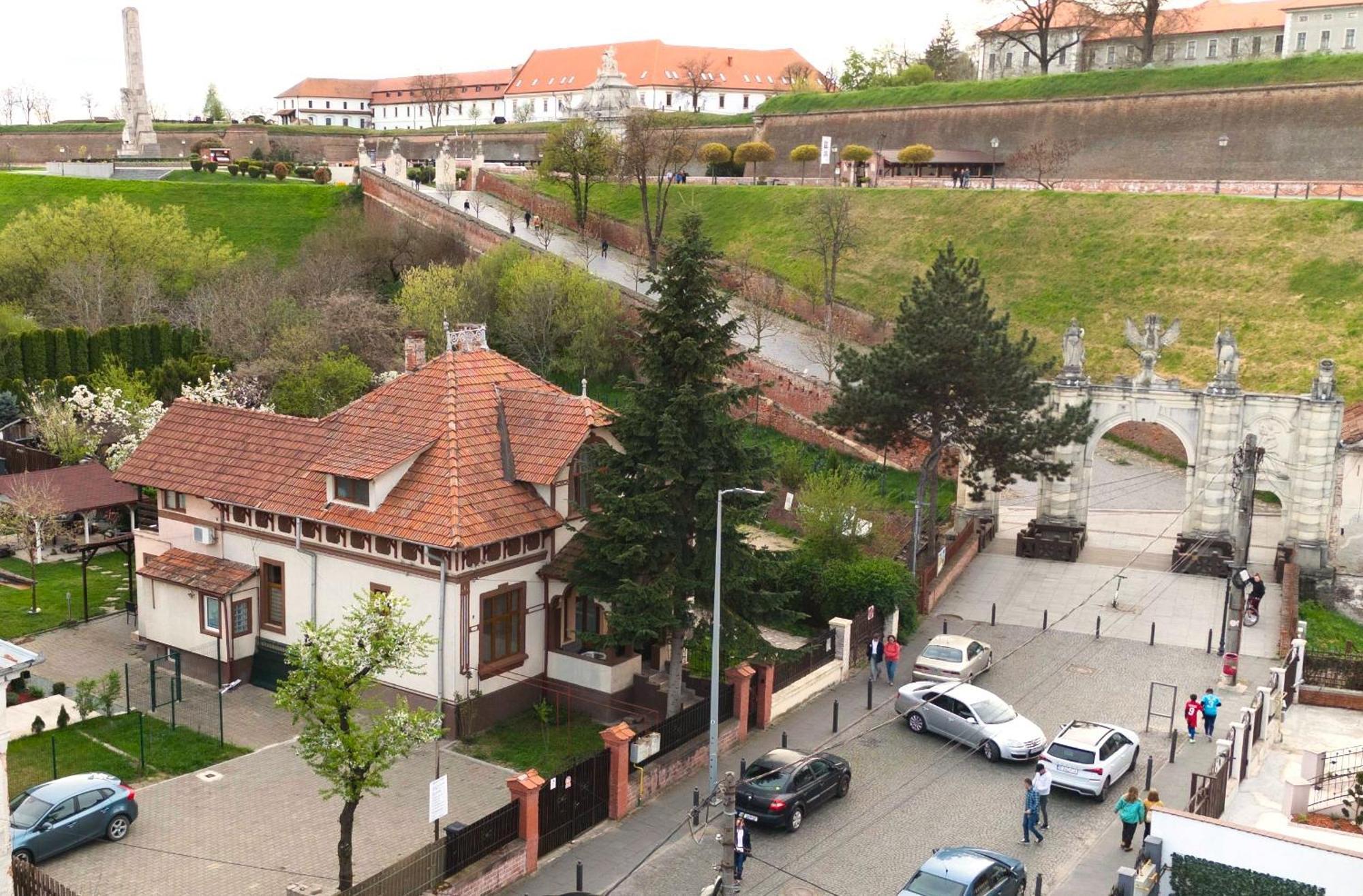 La Poarta Cetatii Villa Алба Юлия Екстериор снимка